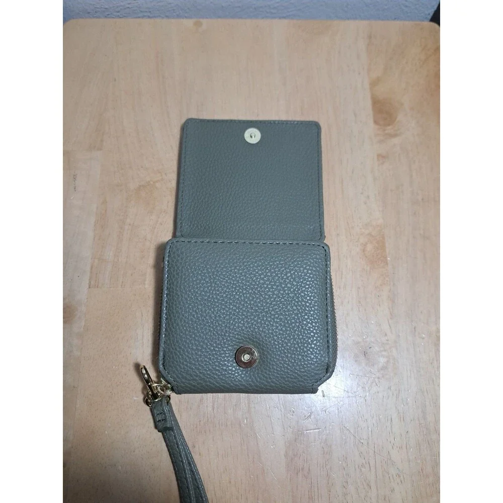 Steve Madden Green Zip Around Wristlet Wallet